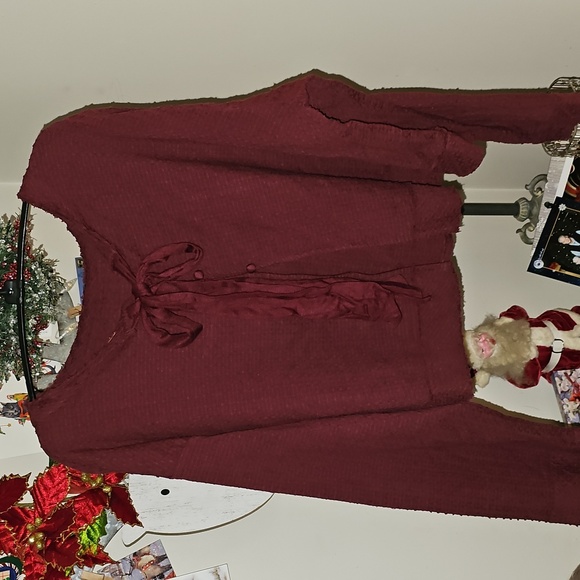 NWT Free People Walking in Hueco boat neck long-sleeved textured top raspberry s - Picture 1 of 4